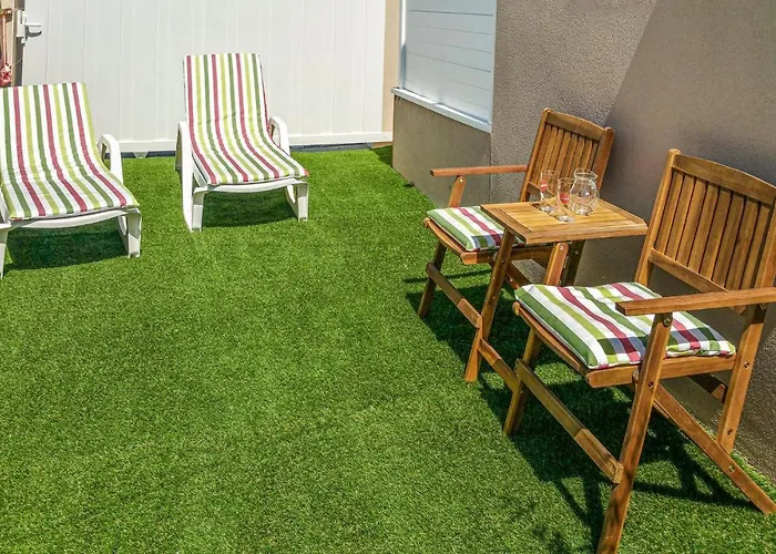 1 Bedroom Gorgeous In Capestang